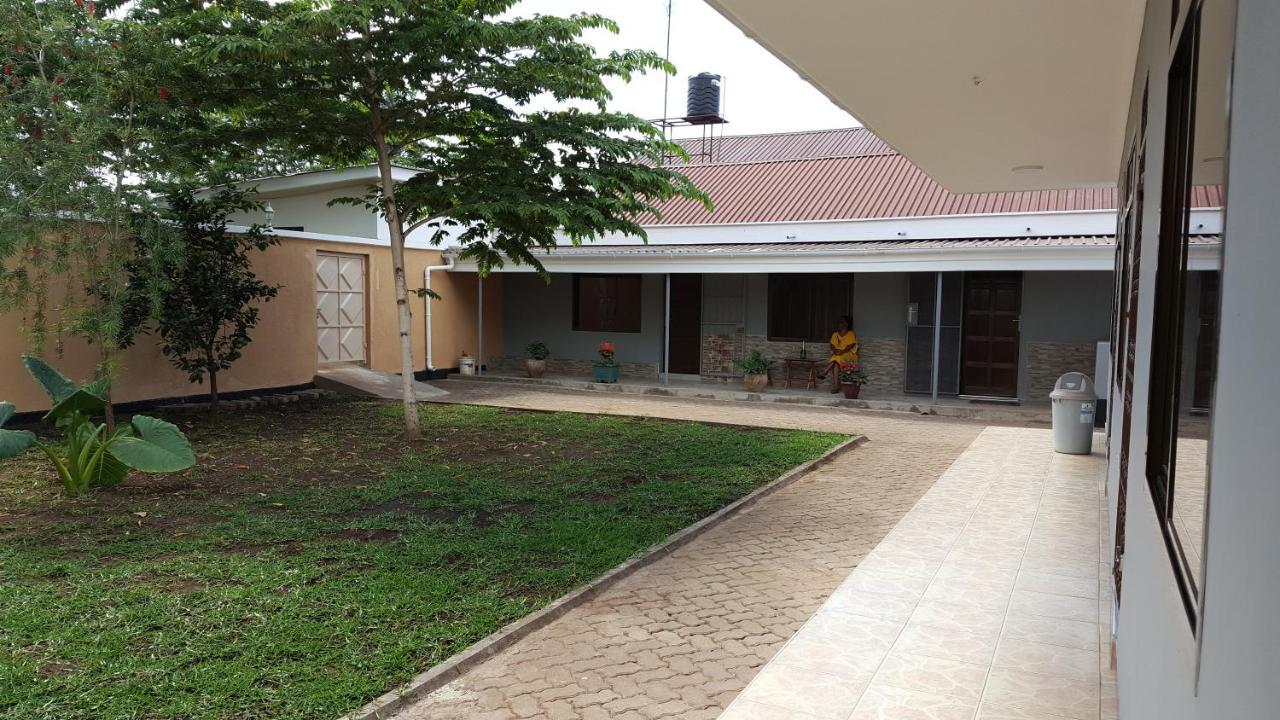 Kilimanjaro Country House โมชิ ภายนอก รูปภาพ