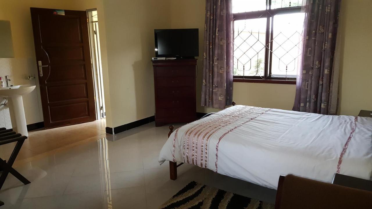 Kilimanjaro Country House โมชิ ภายนอก รูปภาพ