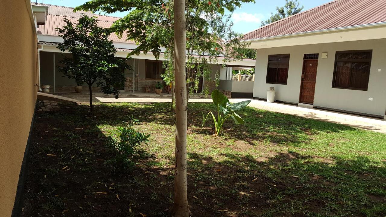 Kilimanjaro Country House โมชิ ภายนอก รูปภาพ